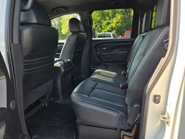 Used 2018 Nissan Titan SL w/ Midnight Edition AWD/4WD image 11