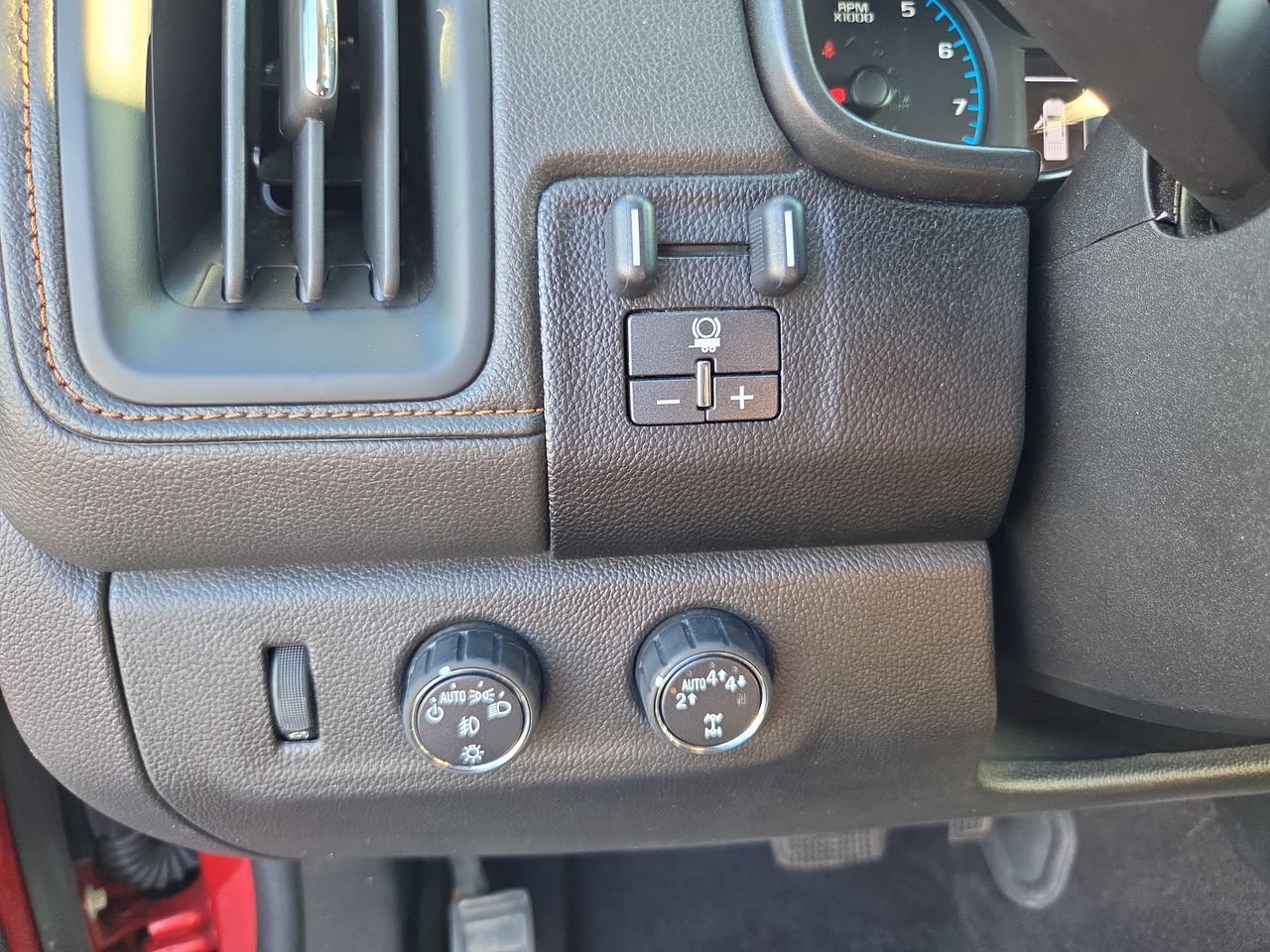 Used 2021 GMC Canyon AT4 w/ Driver Alert Package AWD/4WD image 28