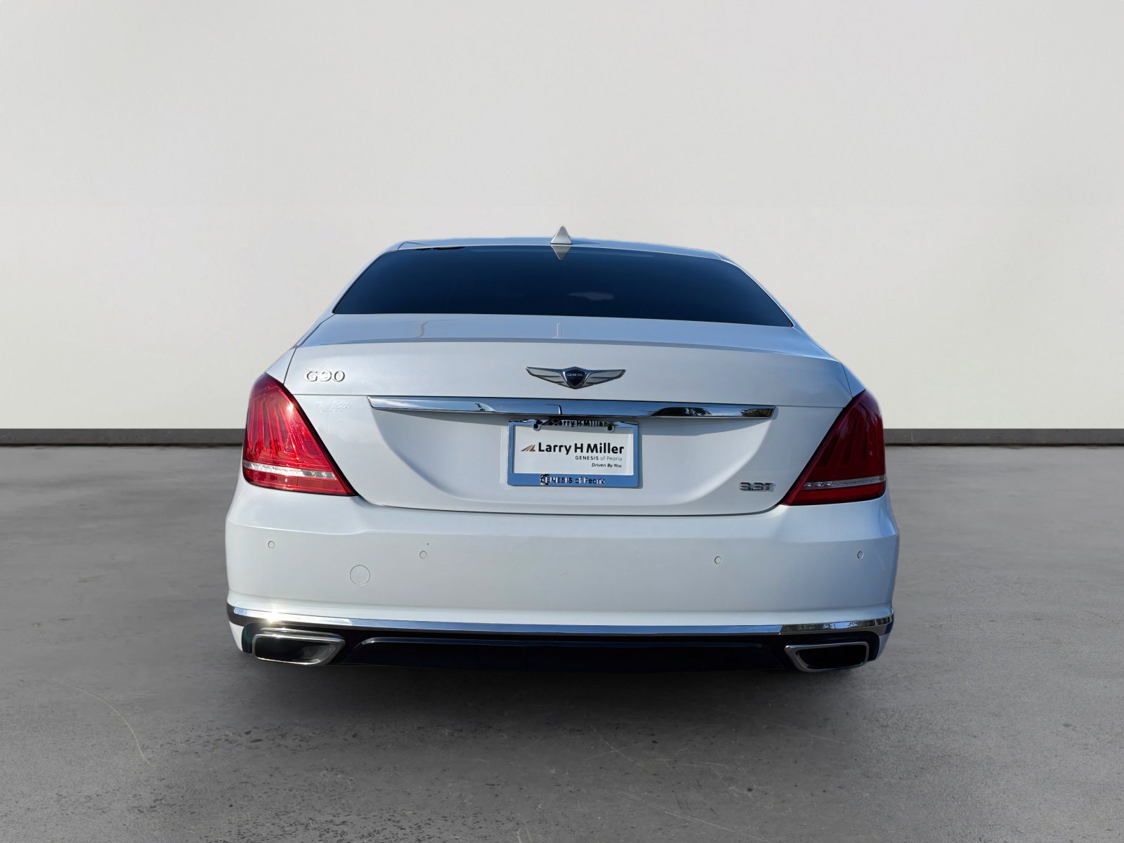 Used 2017 Genesis G90 3.3T Premium image 4