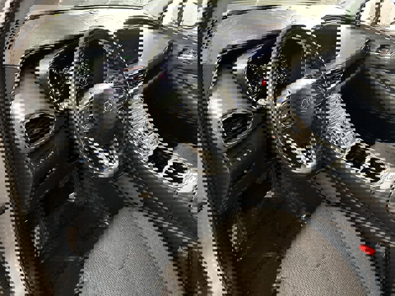 Used 2023 Hyundai Santa Fe SEL image 12