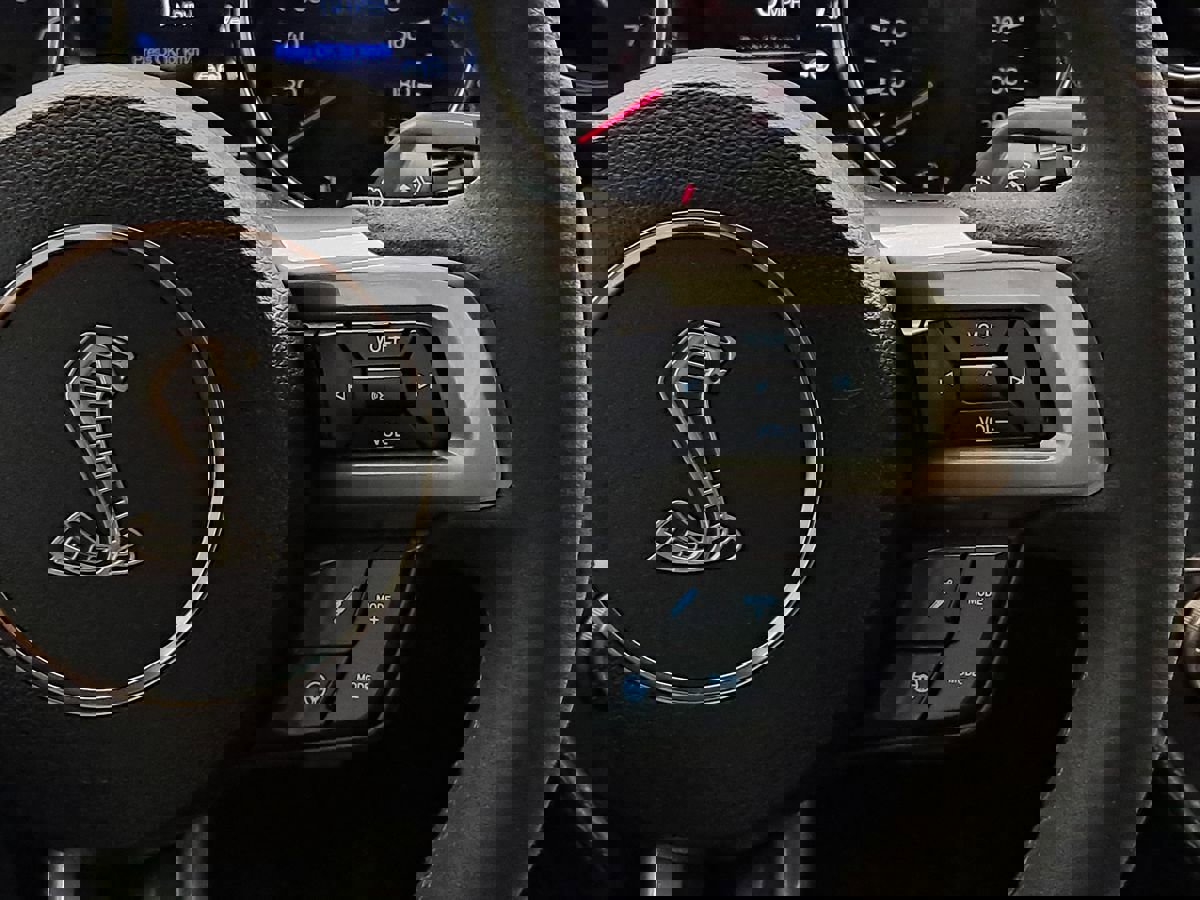 Used 2016 Ford Mustang Shelby GT350 w/ Technology Package image 12