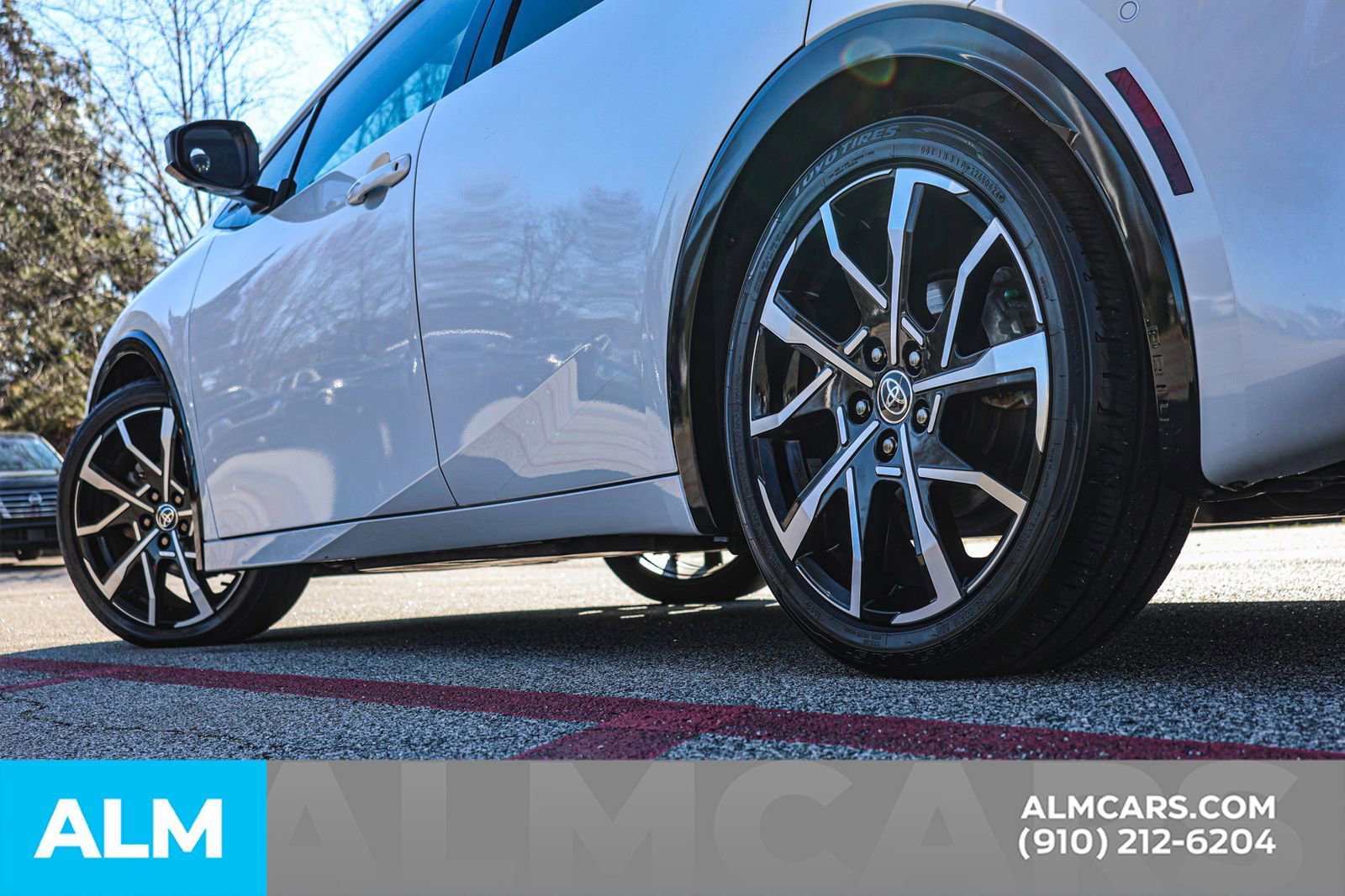 Used 2024 Toyota Prius Prime Premium w/ Advanced Technology Package FWD image 16