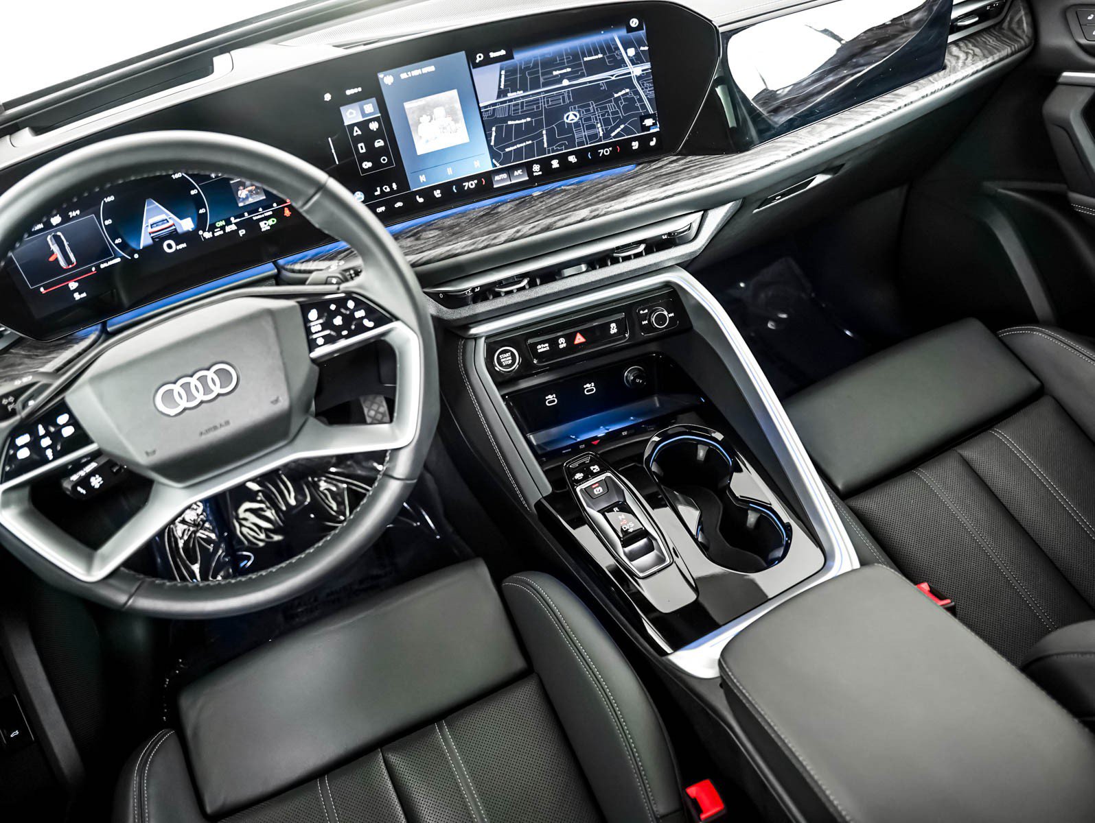 Used 2025 Audi Q5 Premium Plus AWD/4WD image 14