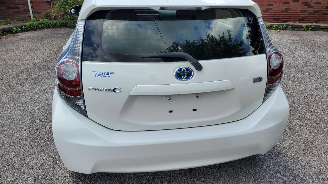 Used 2012 Toyota Prius C One image 10