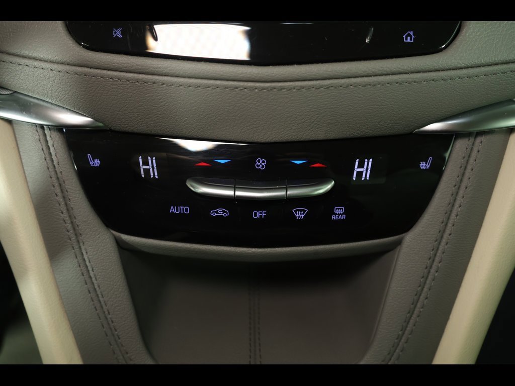 Used 2025 Cadillac XT5 Premium Luxury image 28