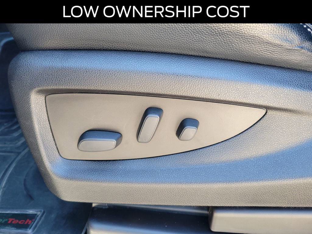 Used 2018 Chevrolet Silverado 1500 LT w/ All Star Edition AWD/4WD image 16