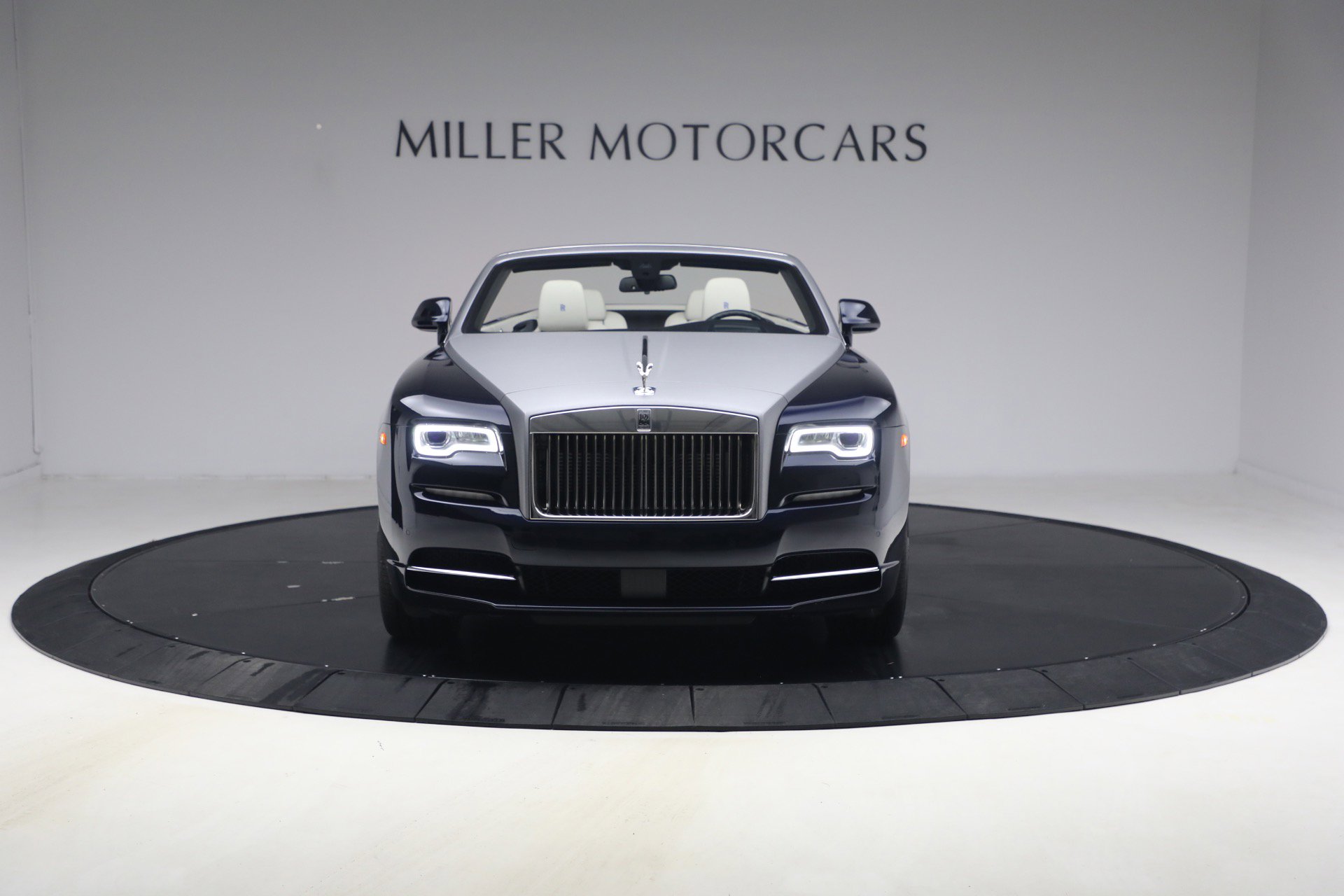 Certified 2017 Rolls-Royce Dawn image 8