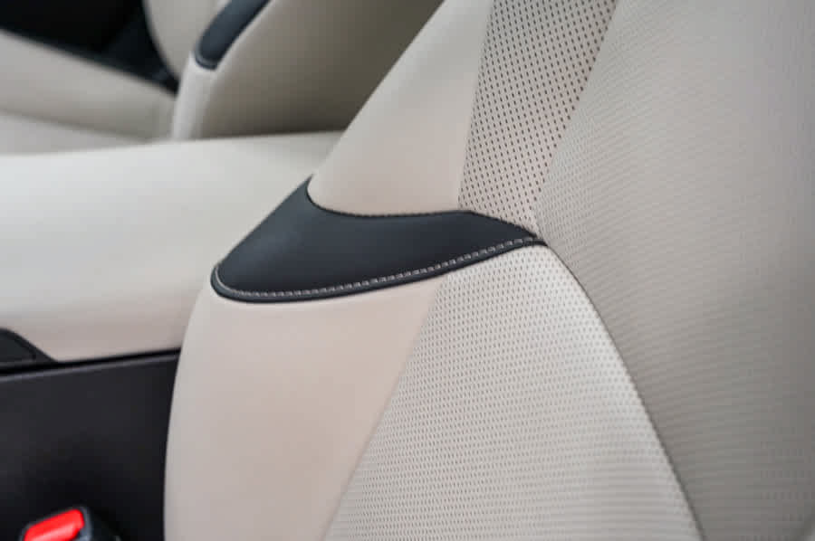 Used 2024 Lexus ES 300h w/ Premium Package FWD image 20