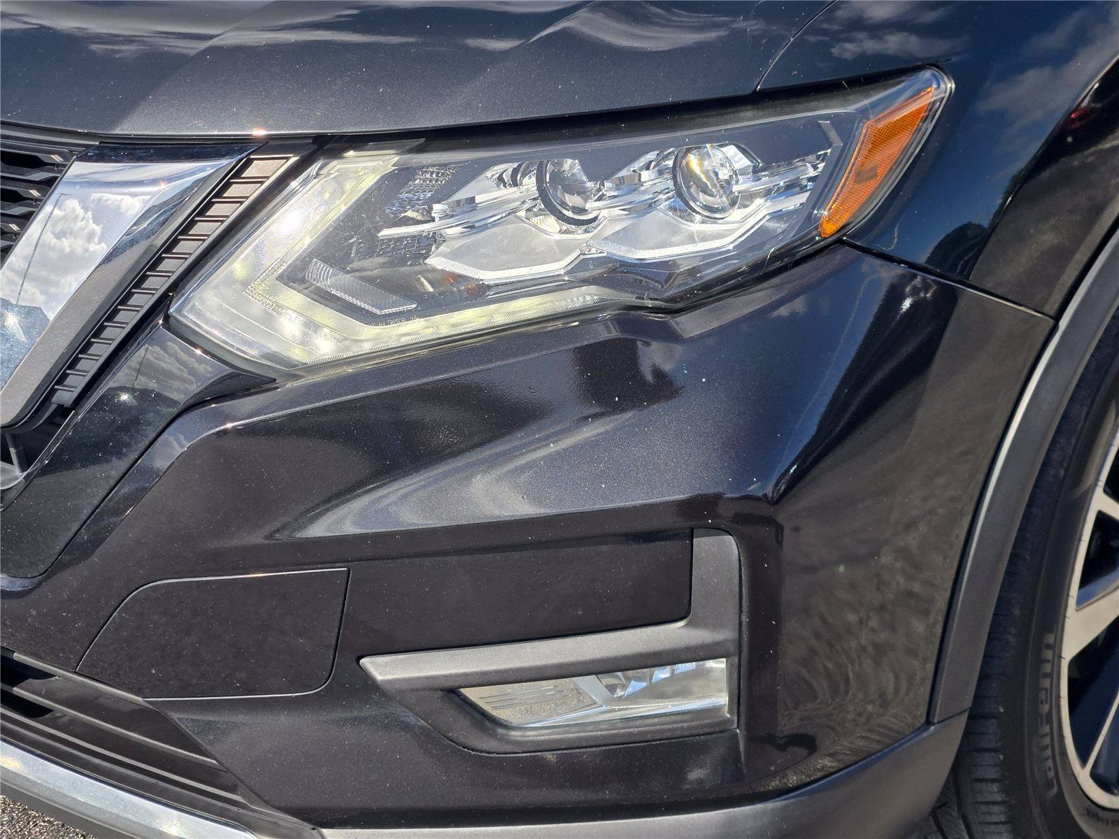 Used 2019 Nissan Rogue SL w/ Premium Package FWD image 10
