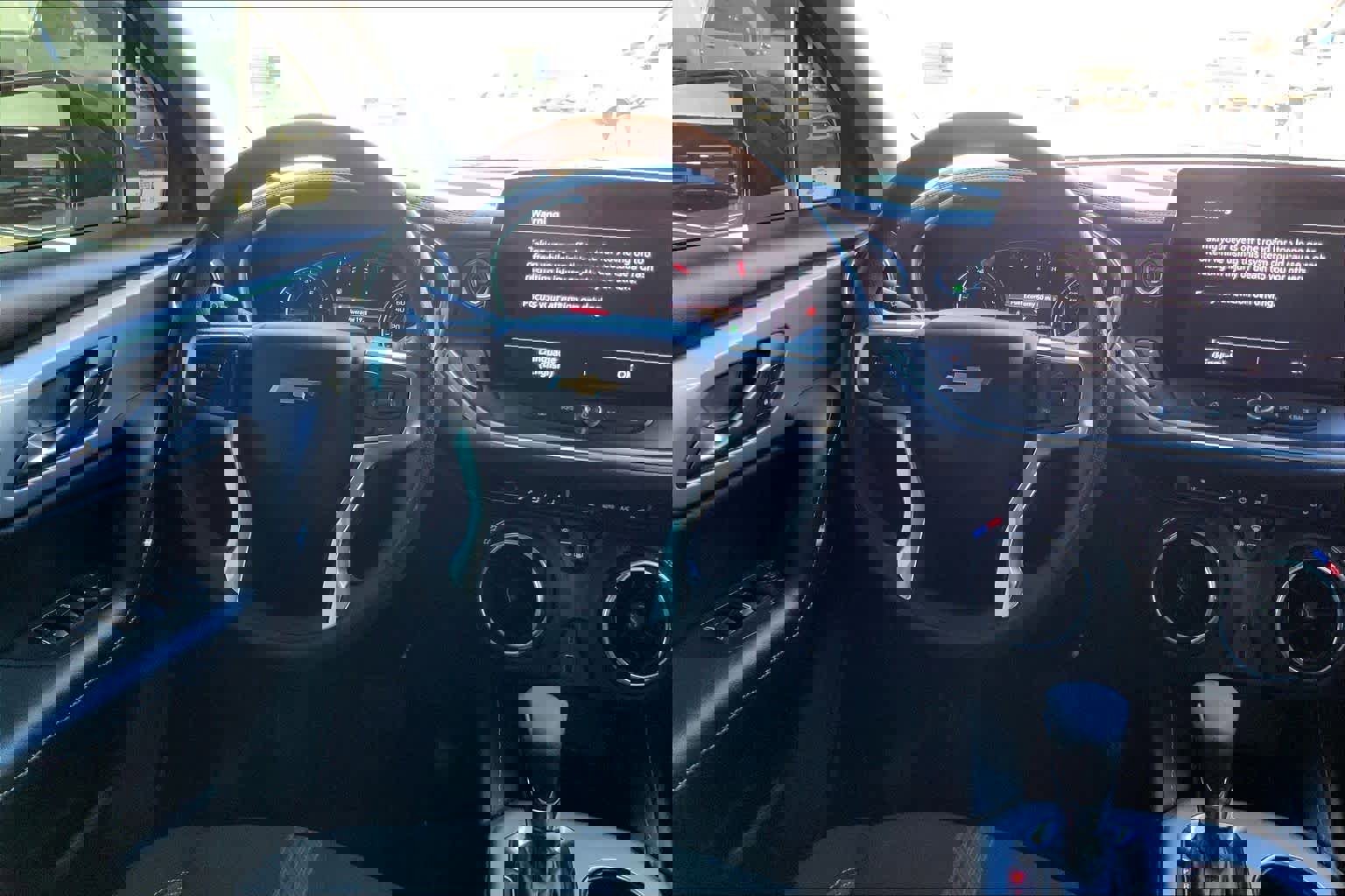 Used 2023 Chevrolet Blazer LT w/ Driver Confidence Package image 5