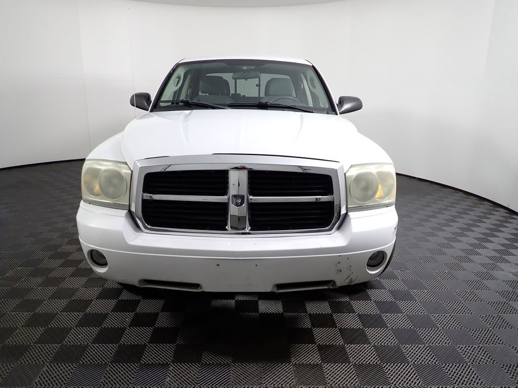Used 2007 Dodge Dakota SLT image 2