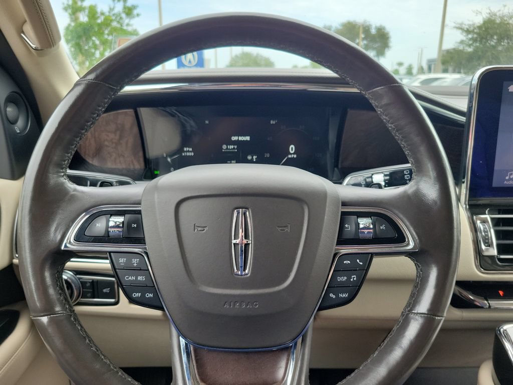 Used 2018 Lincoln Navigator Select w/ Cargo Package RWD image 20