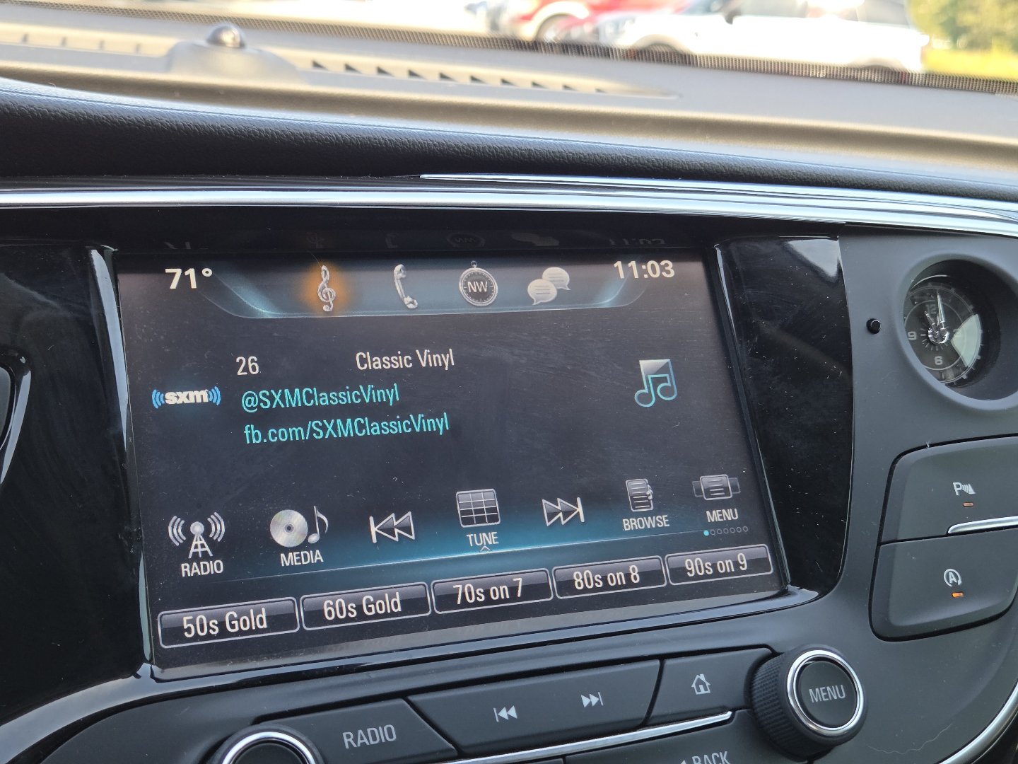 Used 2019 Buick Envision Essence FWD image 32