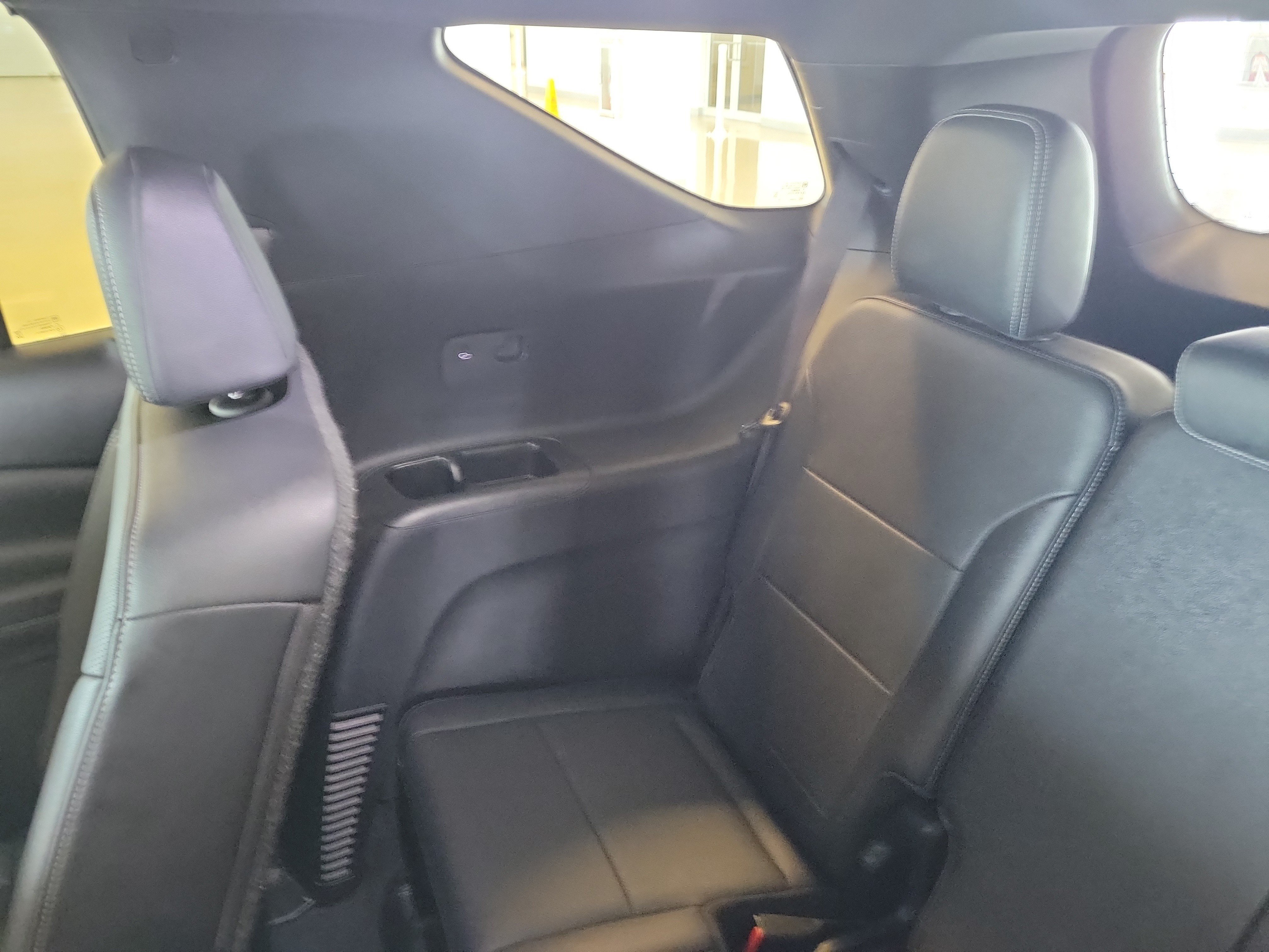 Used 2024 Chevrolet Traverse LT w/ Enhanced Driving Package FWD image 17