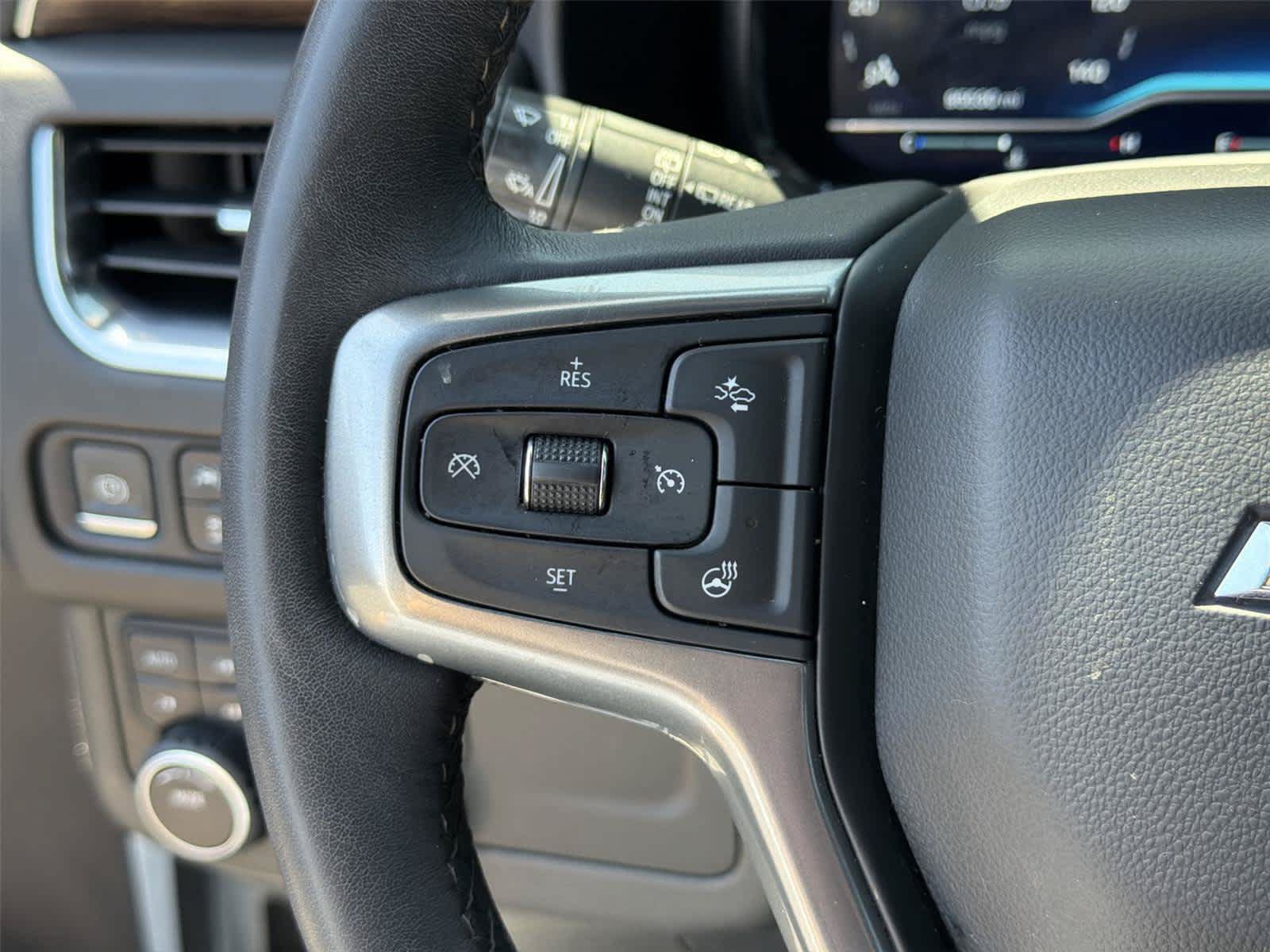 Used 2022 Chevrolet Tahoe Premier AWD/4WD image 34
