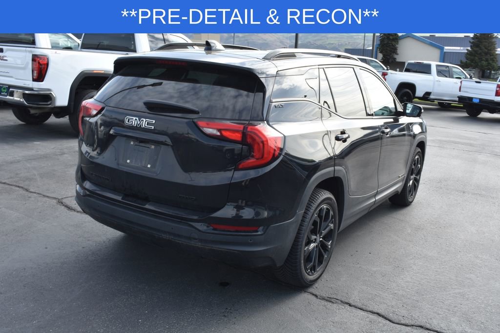 Used 2021 GMC Terrain SLT w/ Infotainment Package II image 4
