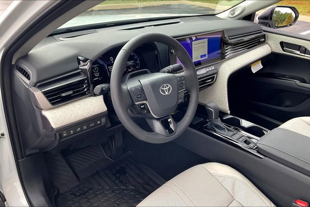 Used 2025 Toyota Camry XLE w/ Premium Plus Package FWD image 14