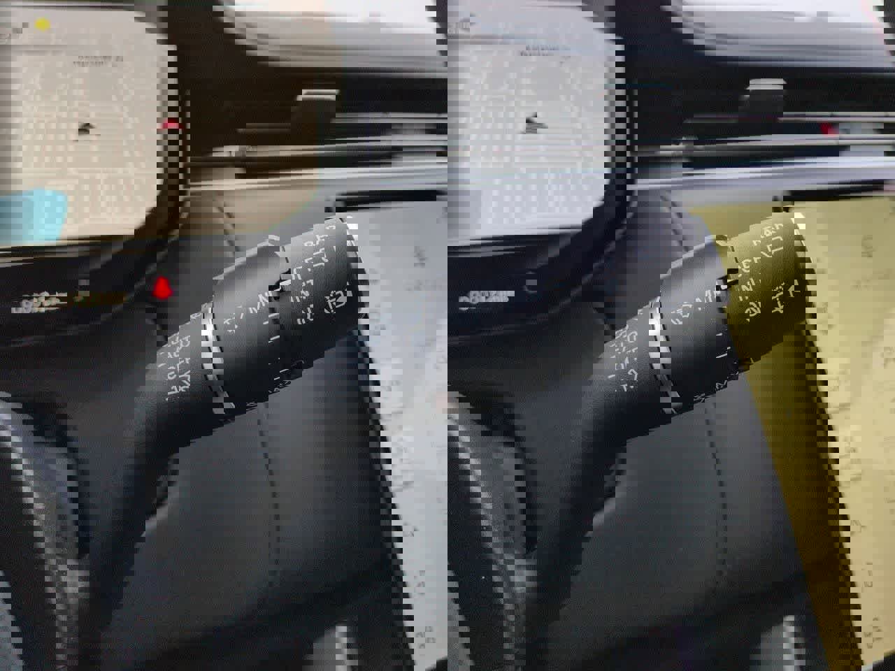 New 2026 Land Rover Range Rover Long Wheelbase Autobiography image 27