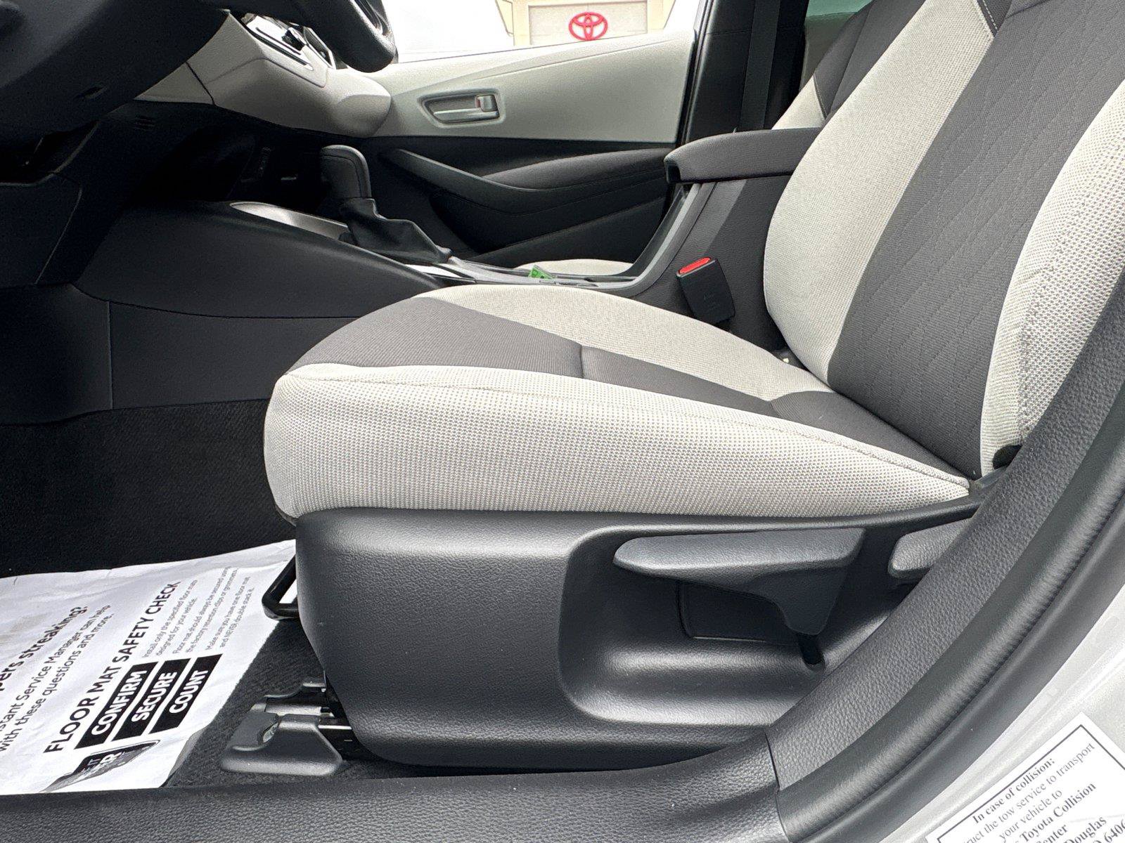 Certified 2026 Toyota Corolla LE w/ LE Premium Package FWD image 20