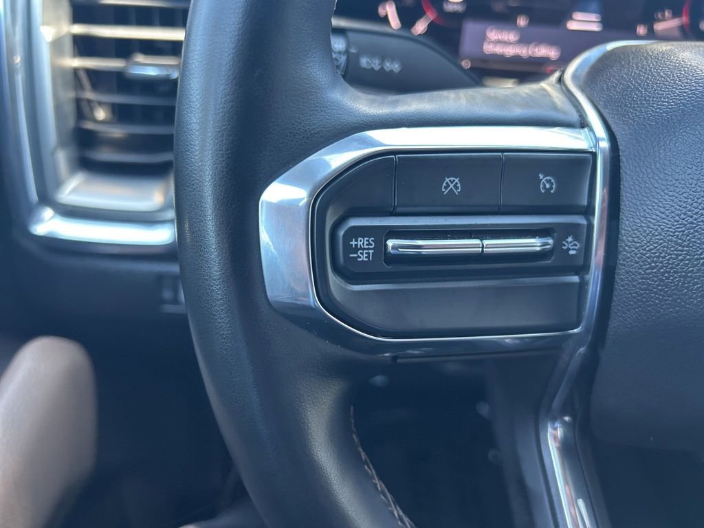 Used 2024 GMC Canyon Denali AWD/4WD image 18