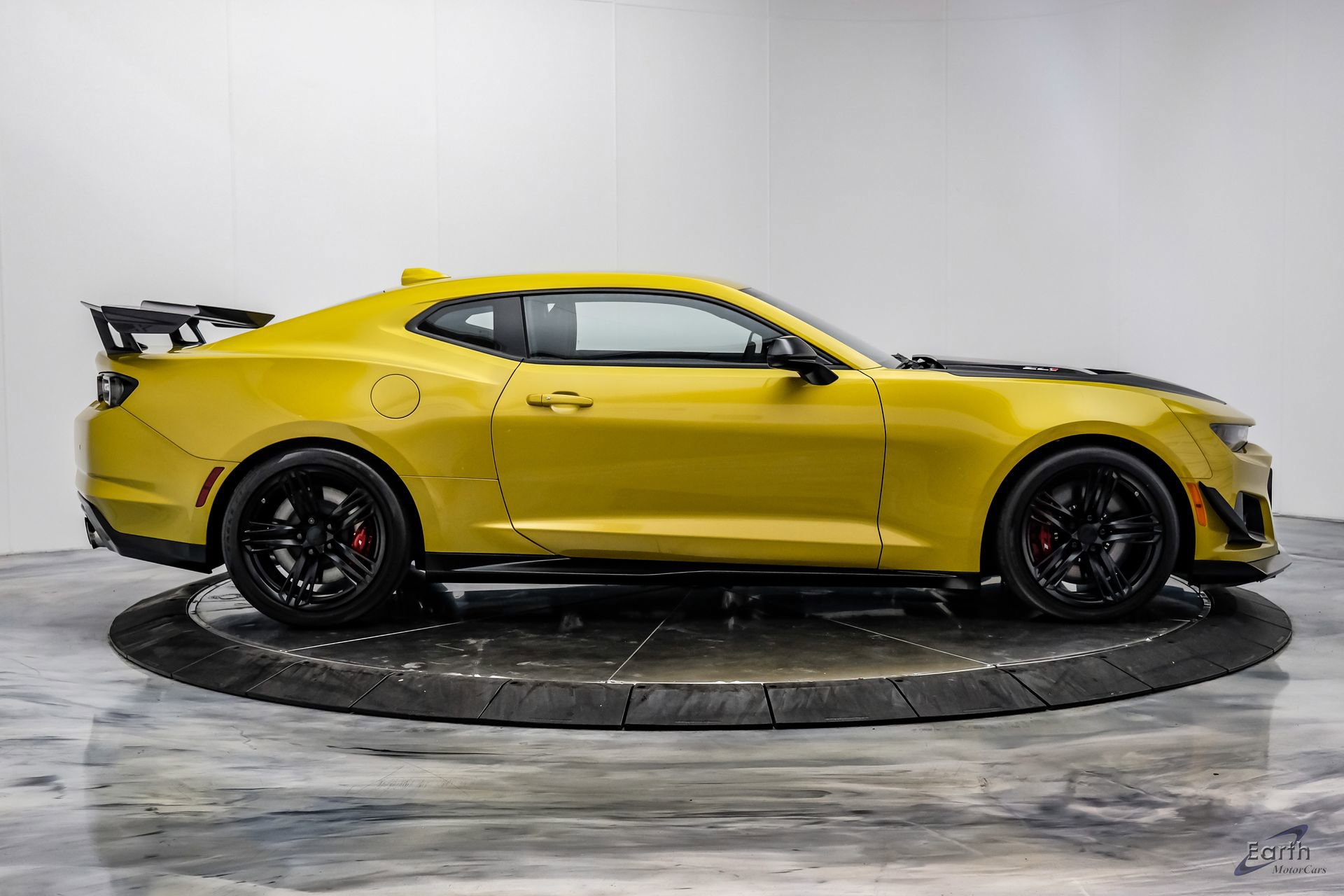 Used 2024 Chevrolet Camaro ZL1 image 25