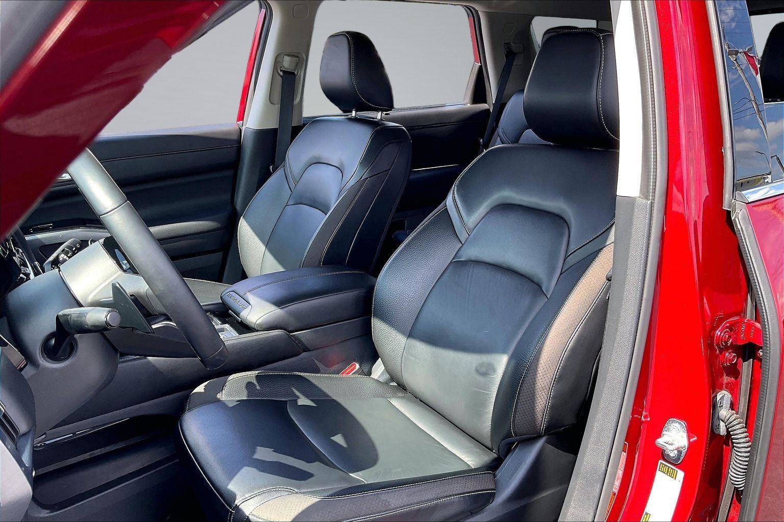 Certified 2024 Nissan Pathfinder SL w/ SL Premium Package FWD image 26