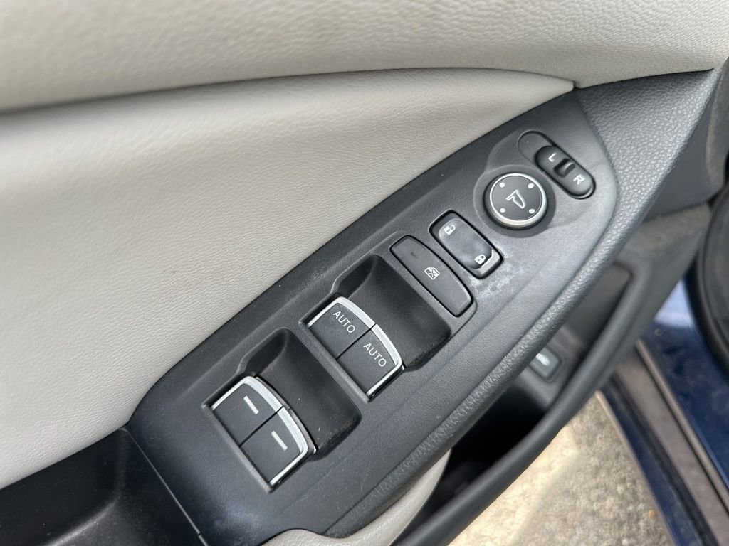 Used 2018 Honda Accord LX image 15