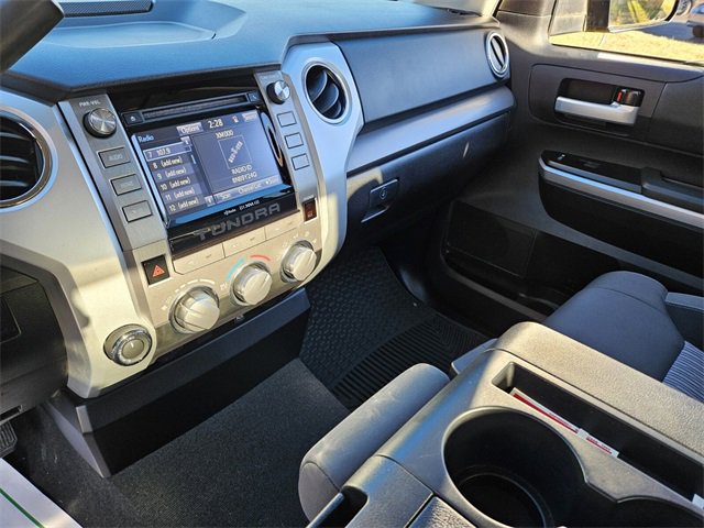 Used 2015 Toyota Tundra SR image 21
