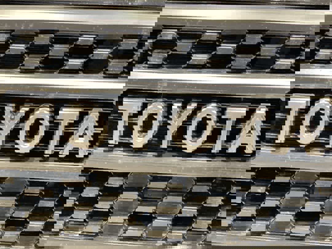 Used 2018 Toyota Tacoma TRD Off-Road image 10