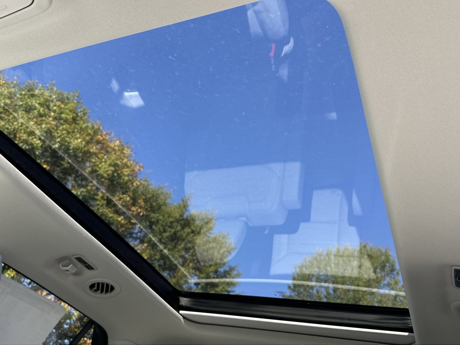 New 2026 Ford Explorer Platinum w/ LUX Leather Package image 32