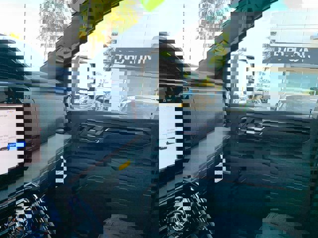 New 2025 GMC Sierra 2500 AT4 w/ AT4 Preferred Package image 19