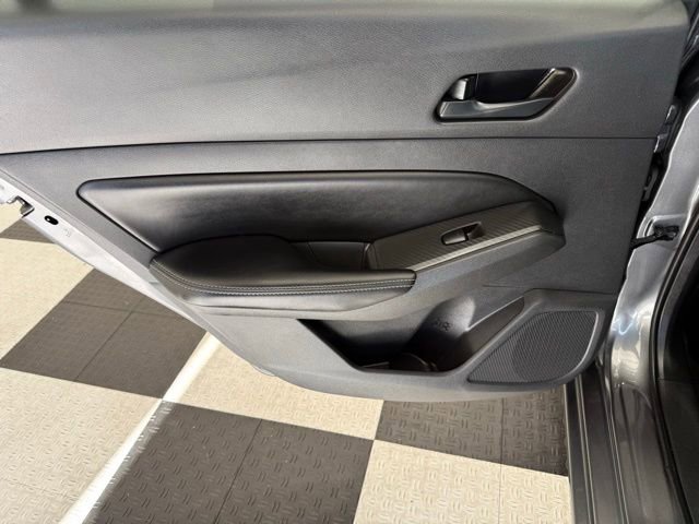 Used 2025 Nissan Altima 2.5 SV image 18