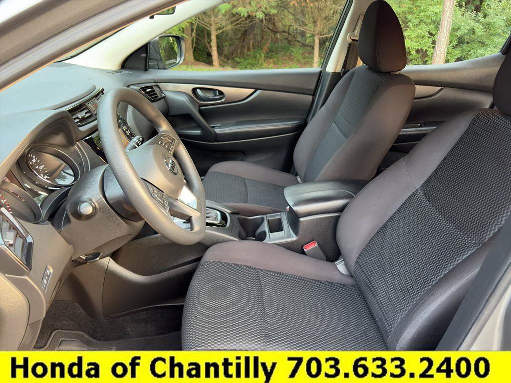 Used 2018 Nissan Rogue Sport S w/ S Appearance Package AWD/4WD image 20
