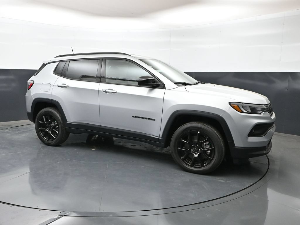 New 2026 Jeep Compass Latitude AWD/4WD image 1