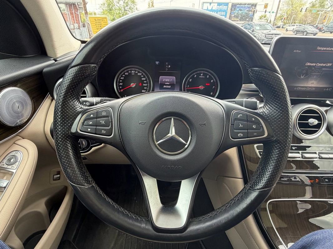 Used 2016 Mercedes-Benz GLC 300 4MATIC image 30