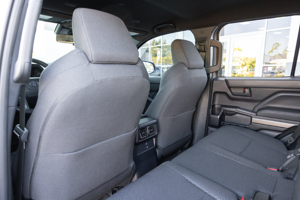 Certified 2025 Toyota 4Runner SR5 AWD/4WD image 23