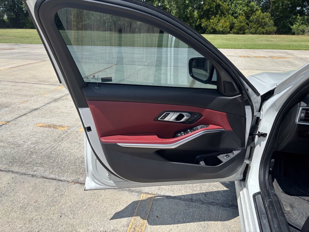 Used 2022 BMW 330i Sedan w/ Premium Package RWD image 11