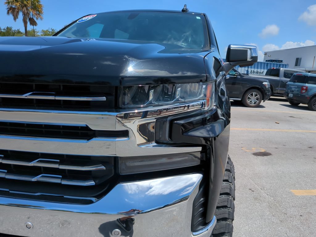 Used 2019 Chevrolet Silverado 1500 LTZ w/ LTZ Plus Package AWD/4WD image 11