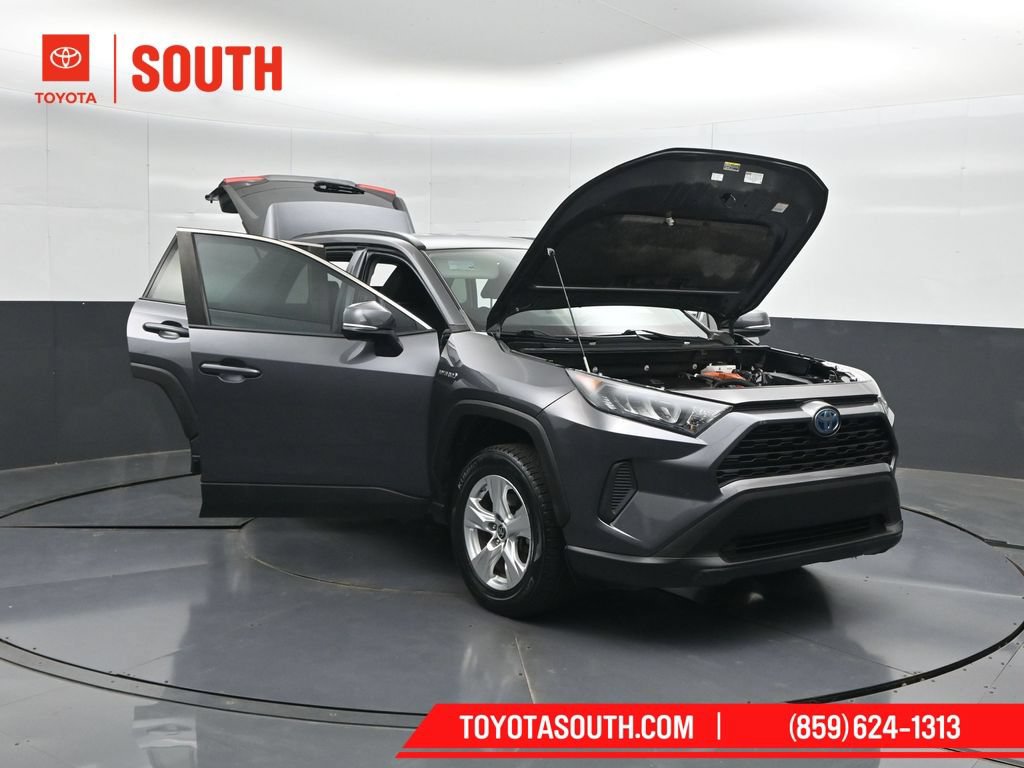 Used 2021 Toyota RAV4 LE AWD/4WD image 54