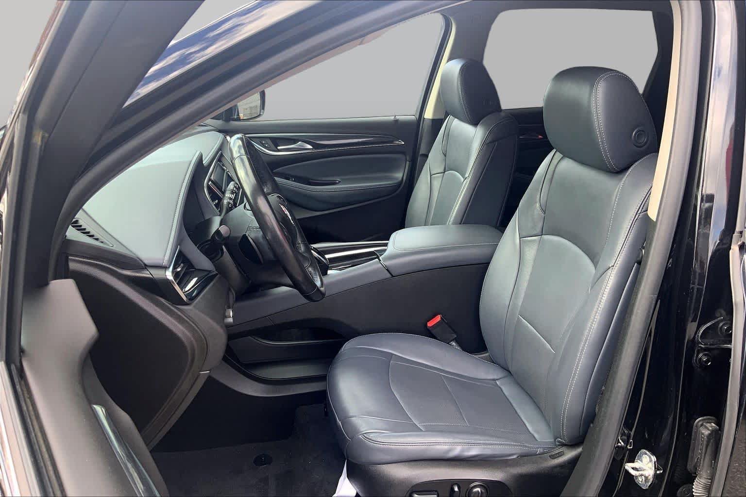 Used 2021 Buick Enclave Essence w/ Sport Touring Edition AWD/4WD image 9