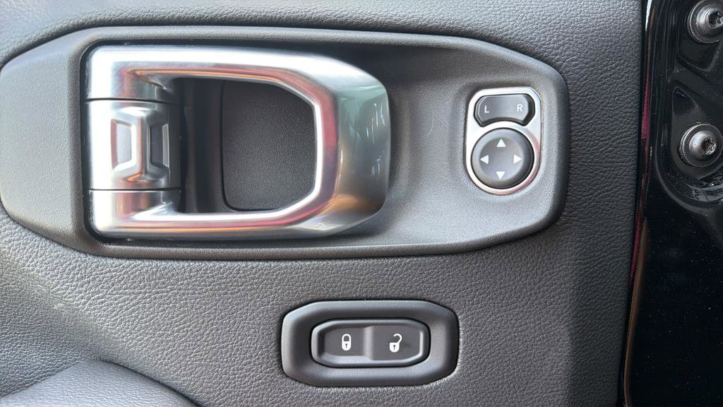 Used 2023 Jeep Wrangler Rubicon 392 w/ Xtreme Recon 35" Tire Package image 24