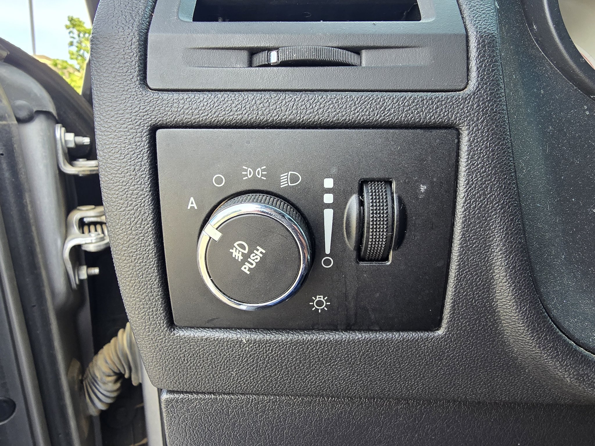 Used 2013 Dodge Challenger R/T w/ Blacktop Pkg RWD image 16