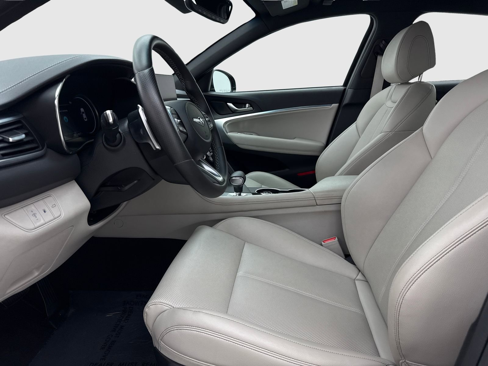 Used 2023 Genesis G70 2.0T image 17