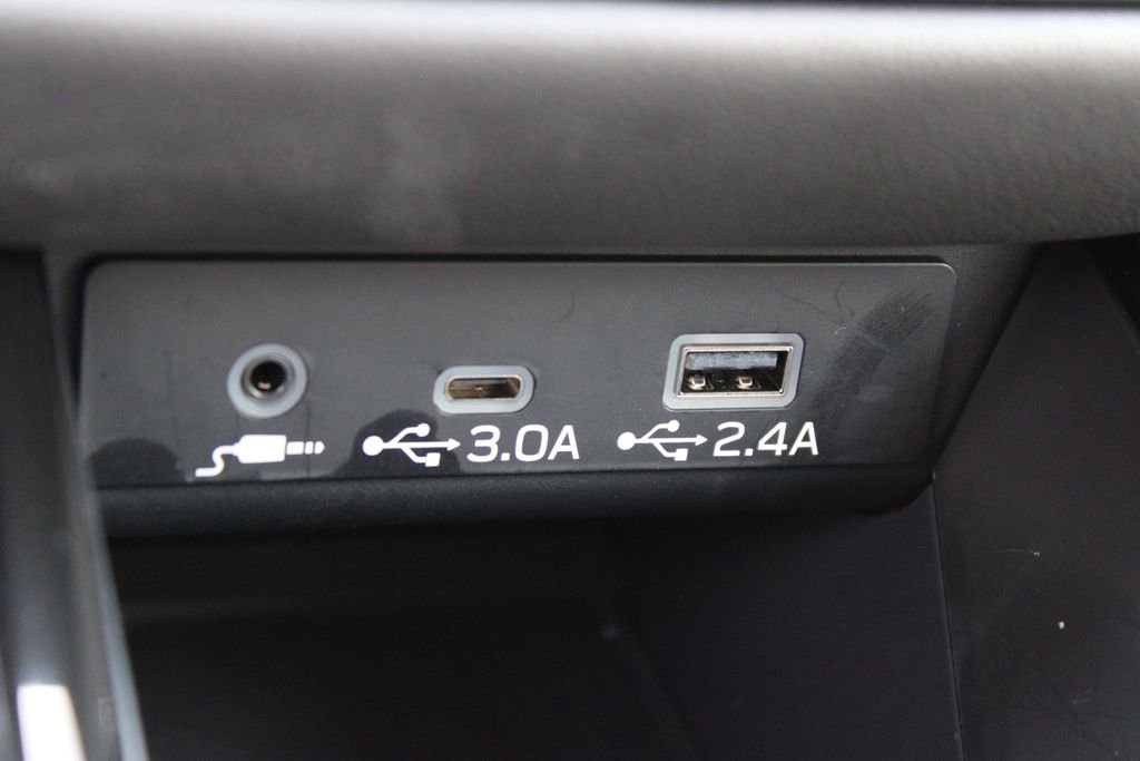 Used 2025 Subaru Outback Wilderness AWD/4WD image 21