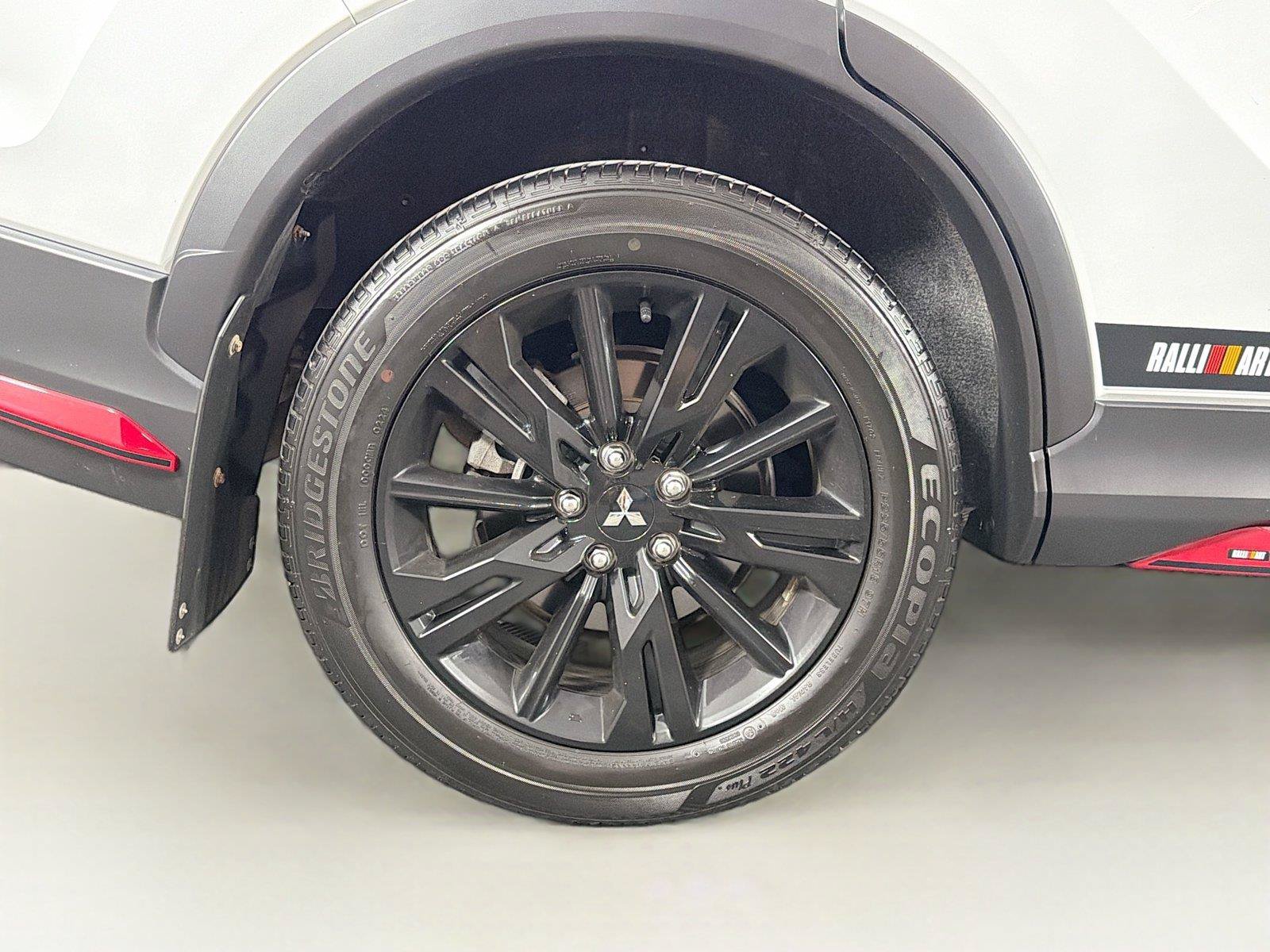 Used 2024 Mitsubishi Eclipse Cross Ralliart AWD/4WD image 32