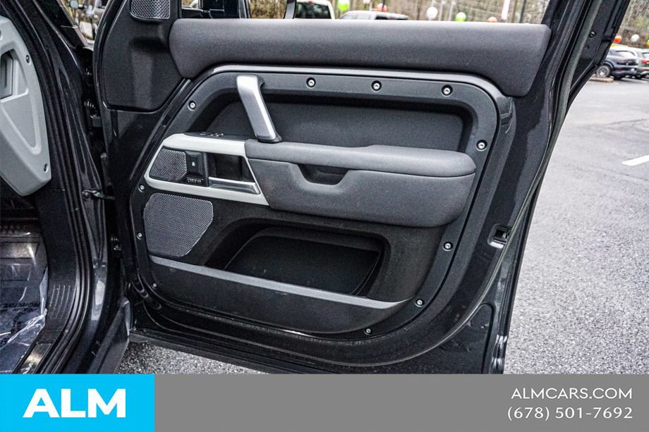 Used 2023 Land Rover Defender 110 X-Dynamic SE AWD/4WD image 57