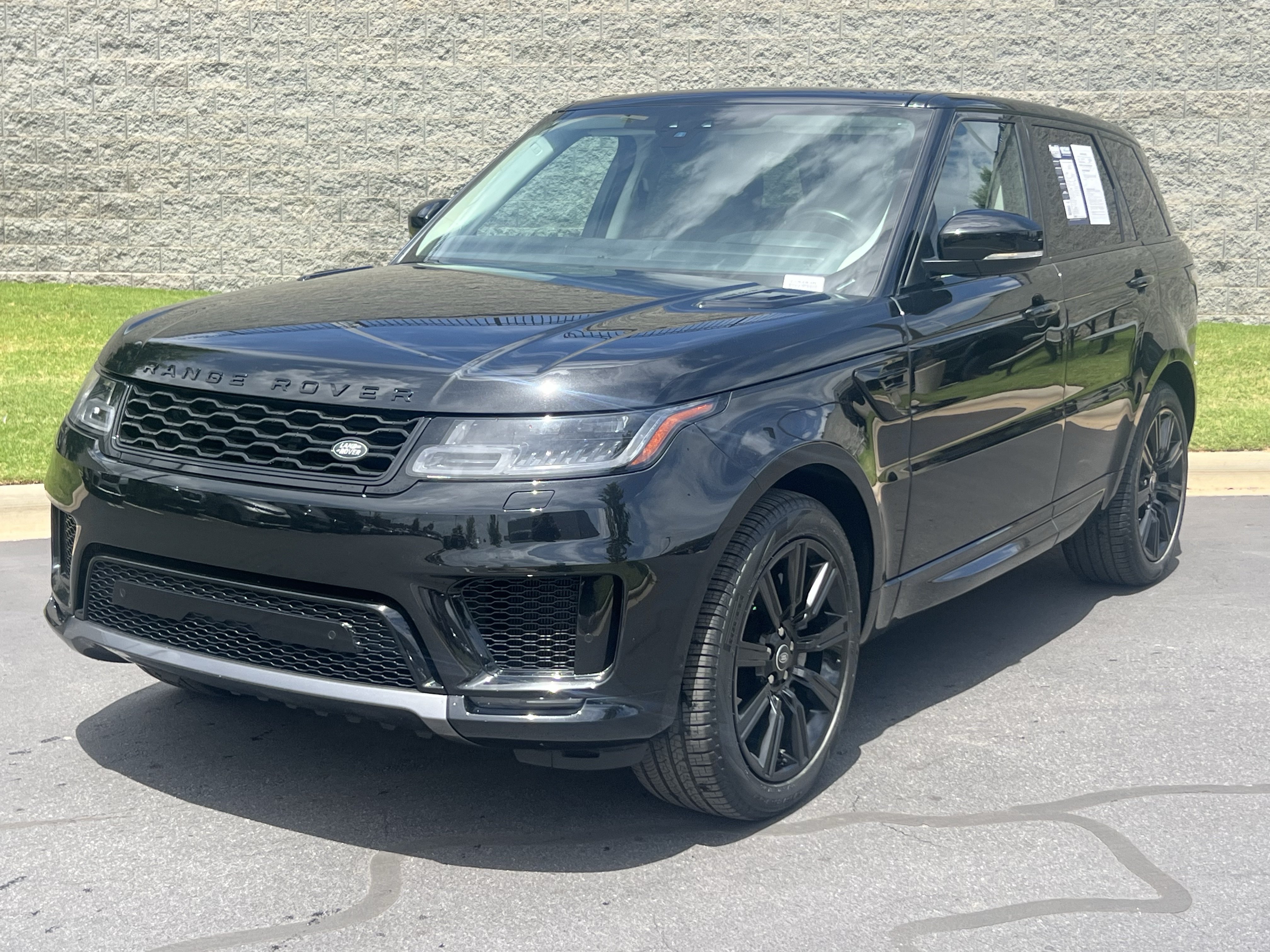 Used 2022 Land Rover Range Rover Sport HSE Silver Edition AWD/4WD image 2