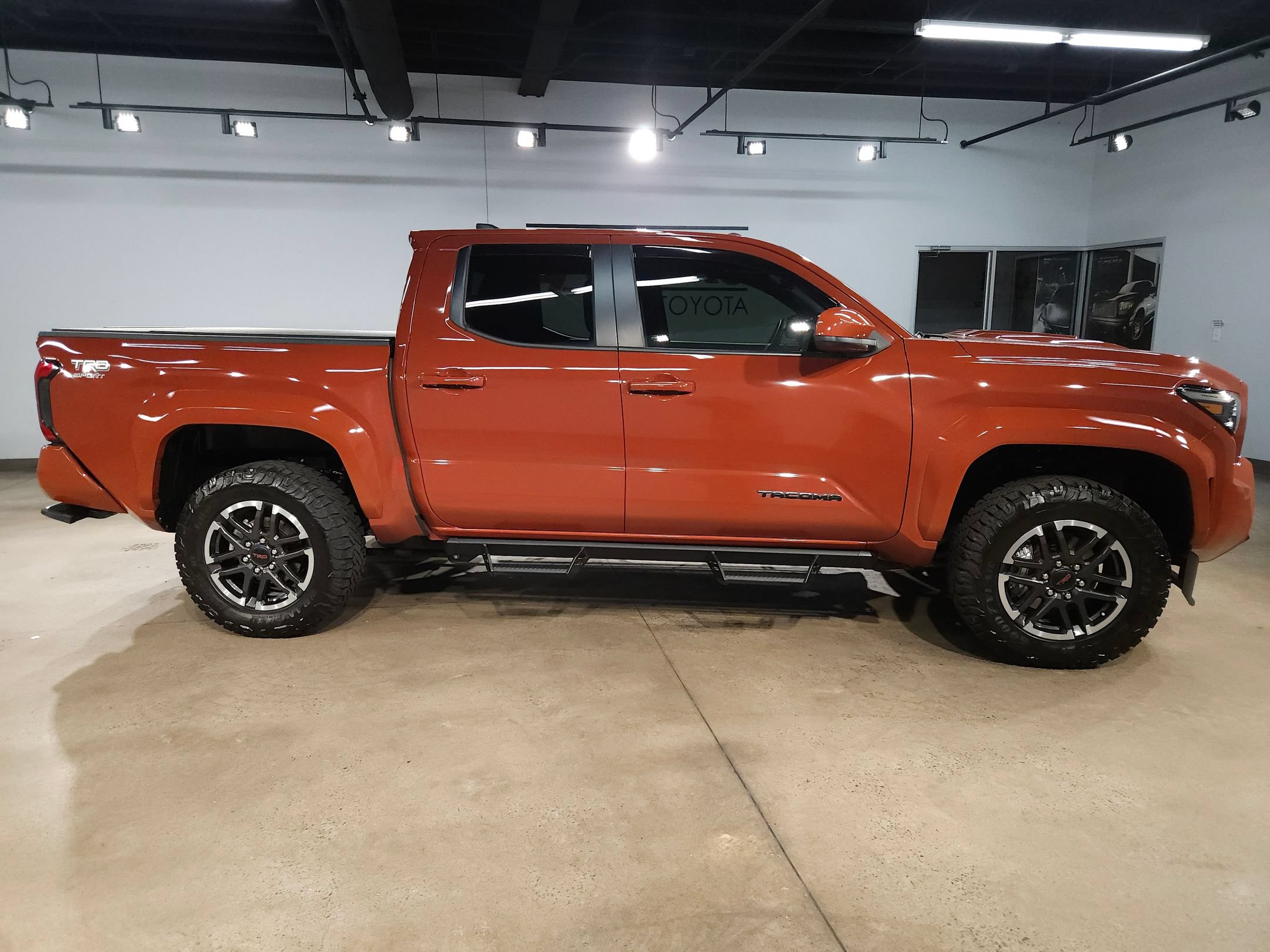 Certified 2025 Toyota Tacoma TRD Sport AWD/4WD image 8