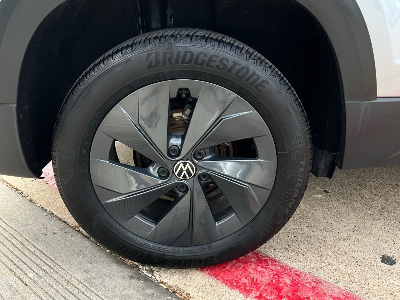 Used 2025 Volkswagen Taos S image 9