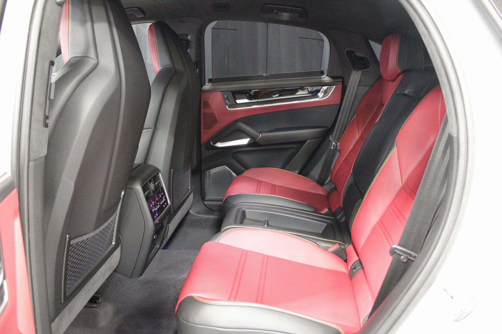 New 2025 Porsche Cayenne Turbo GT image 22